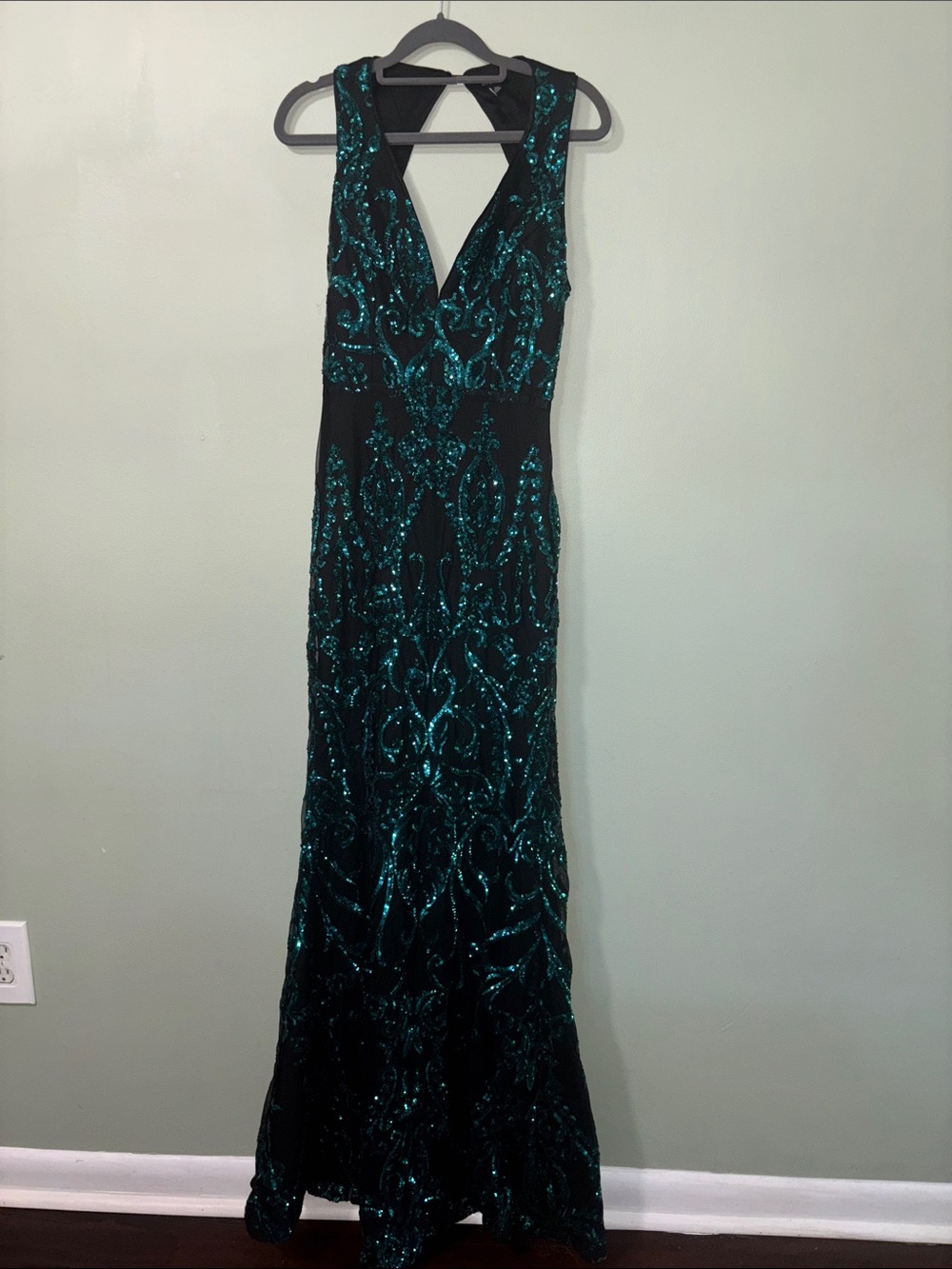 Prom dress Emerald Sequin V-Neck Evening Gown